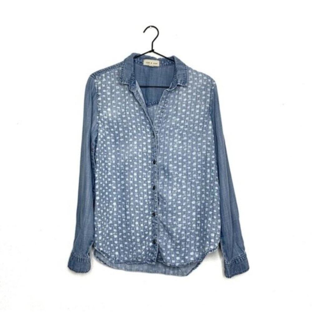 Anthropologie Cloth & Stone Dot-Dash Chambray Button-Up Shirt Small Polka Dotted